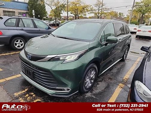 2021 Toyota Sienna XLE 8 Passenger