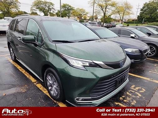 2021 Toyota Sienna XLE 8 Passenger