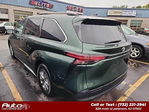 2021 Toyota Sienna XLE 8 Passenger