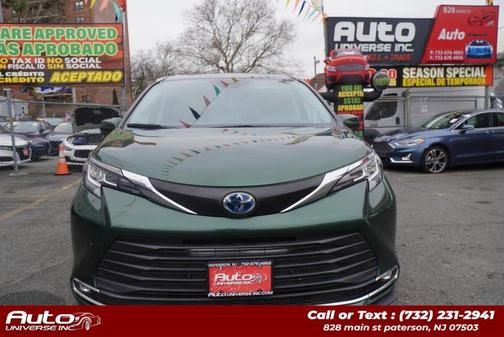 2021 Toyota Sienna XLE 8 Passenger