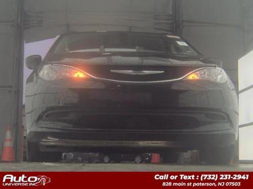 2021 Chrysler Voyager LXI