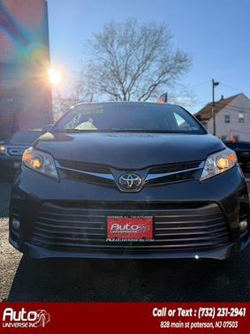 2020 Toyota Sienna XLE