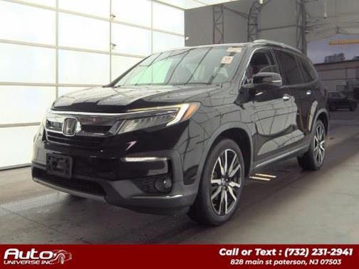 Crystal Black Pearl 2019 Honda Pilot Touring 8-Passenger