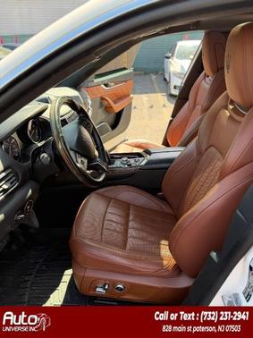 Bianco 2021 Maserati Levante Base
