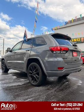 Gray 2020 Jeep Grand Cherokee Altitude