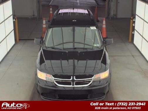 Pitch Black Clearcoat 2018 Dodge Journey SE