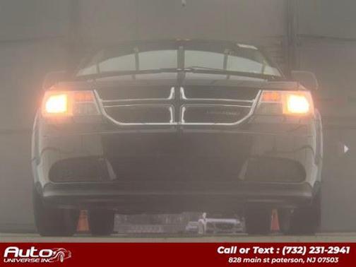 Pitch Black Clearcoat 2018 Dodge Journey SE