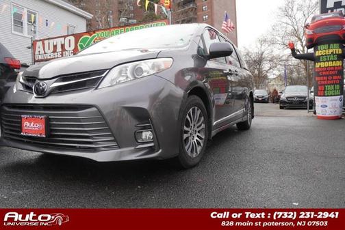 2020 Toyota Sienna XLE