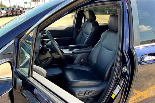 2021 Toyota Sienna XSE 7 Passenger