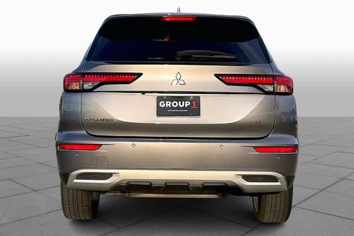 2022 Mitsubishi Outlander SE