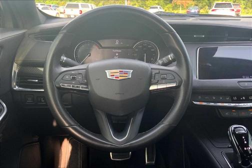 2022 Cadillac XT4 Sport