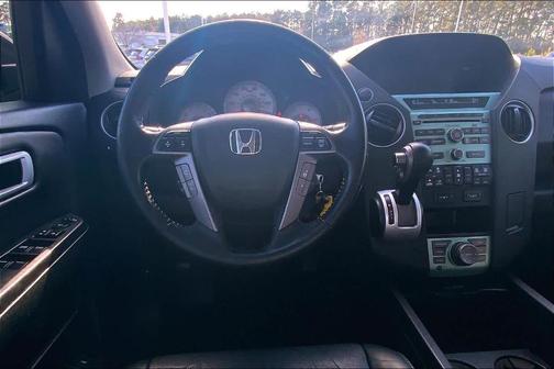 2011 Honda Pilot EX-L w/ Navigation