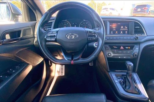 2018 Hyundai ELANTRA Sport