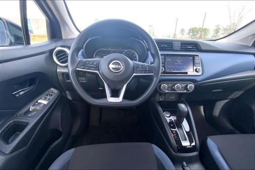 2023 Nissan Versa 1.6 SV