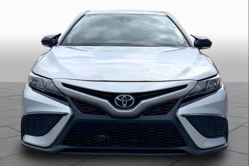 Celestial Silver Metallic 2022 Toyota Camry SE