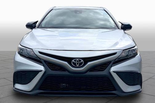Celestial Silver Metallic 2022 Toyota Camry SE