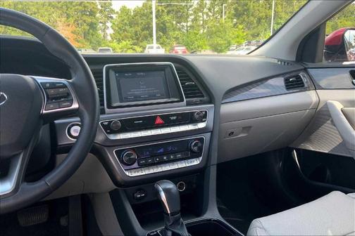 2018 Hyundai SONATA Limited