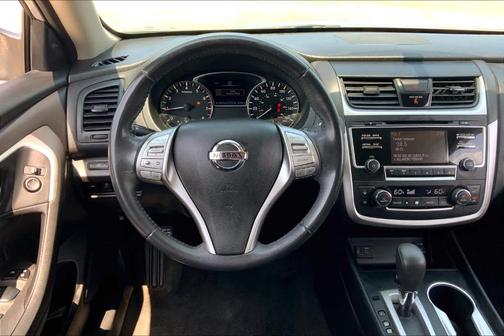 2017 Nissan Altima 2.5 SV