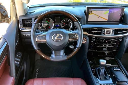Black Onyx 2019 Lexus LX 570