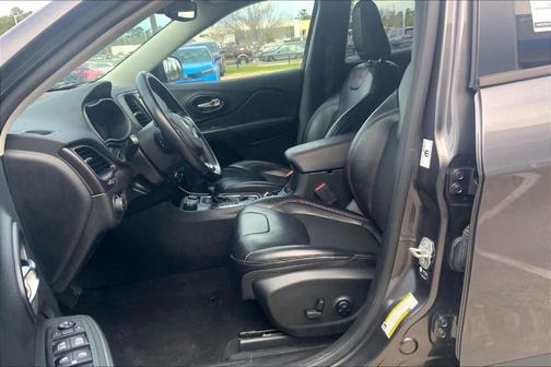 2021 Jeep Cherokee Trailhawk