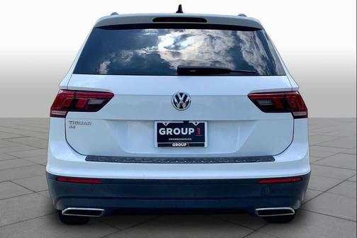 Pure White 2019 Volkswagen Tiguan 2.0T SE