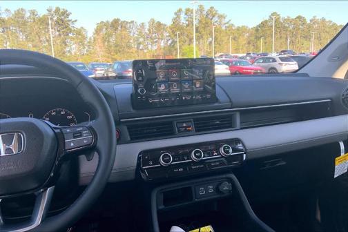 2025 Honda Pilot Sport