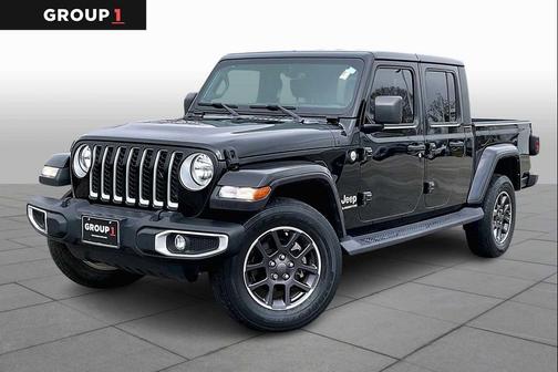 Black Clearcoat 2021 Jeep Gladiator Overland