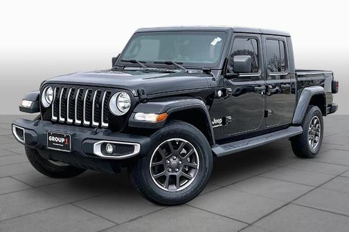 Black Clearcoat 2021 Jeep Gladiator Overland