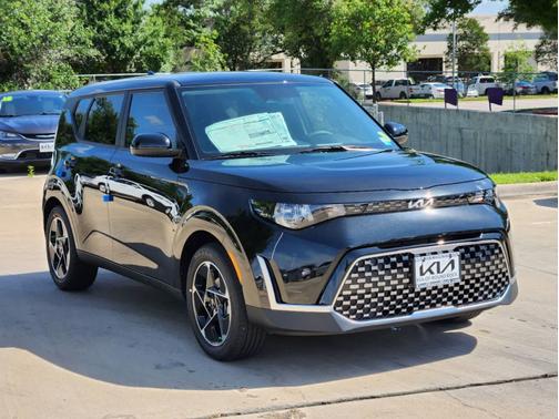 Fusion Black 2025 Kia Soul EX