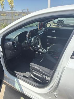 Snow White Pearl 2024 Kia Forte GT-Line