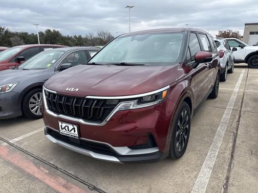 2024 Kia Carnival EX