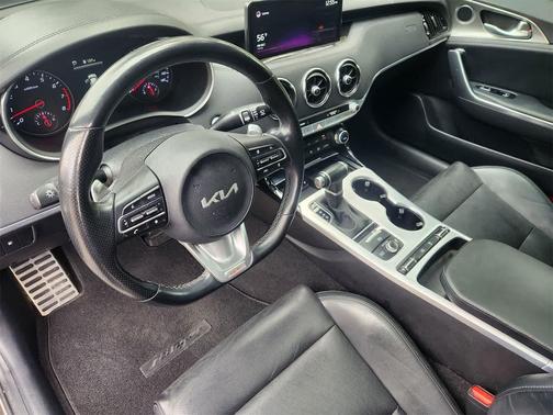 2022 Kia Stinger GT1