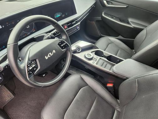 2024 Kia EV6 Wind