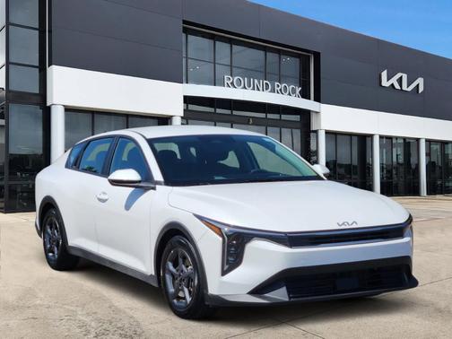 Snow White Pearl 2025 Kia K4 LXS