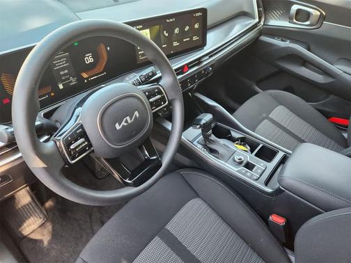2025 Kia Sorento LX