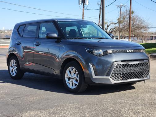 2024 Kia Soul LX