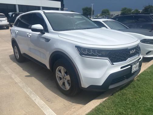 2022 Kia Sorento LX