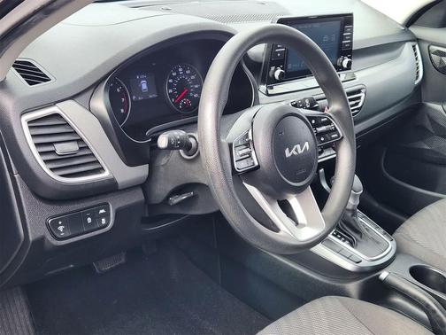 2022 Kia Seltos LX