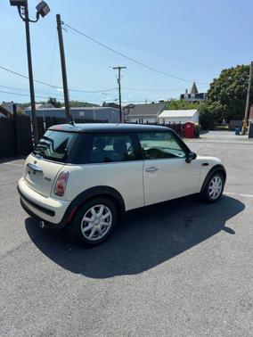 2004 MINI Cooper Base