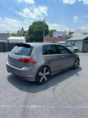 2016 Volkswagen Golf R 2.0T DSG
