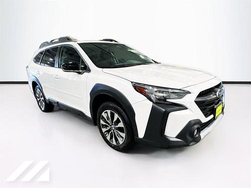 Crystal White Pearl 2023 Subaru Outback 2.5i Limited