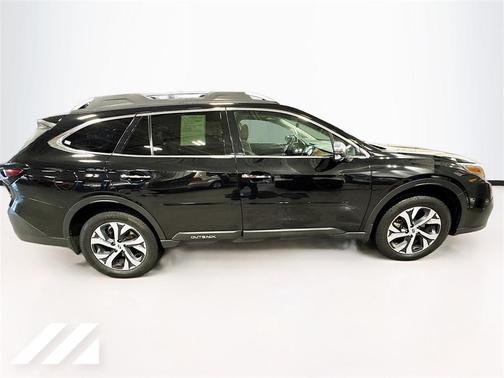 2022 Subaru Outback Touring XT