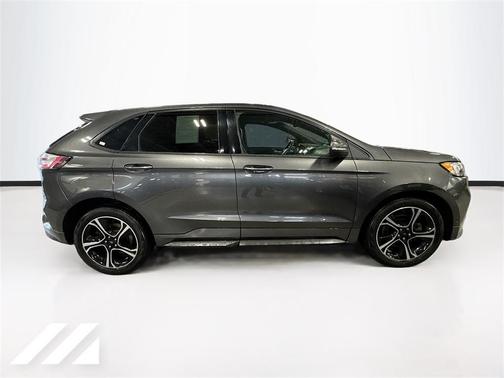 2020 Ford Edge ST