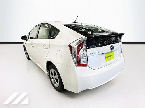 Blizzard Pearl 2015 Toyota Prius Three