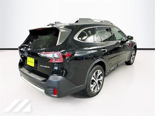 2022 Subaru Outback Touring XT