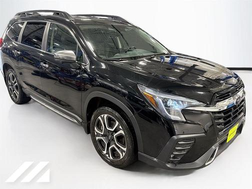 Crystal Black Silica 2023 Subaru Ascent Touring 7-Passenger