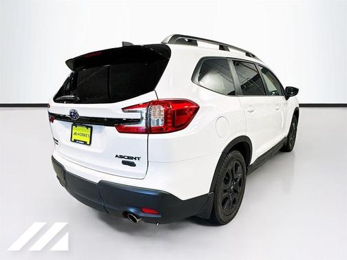 Crystal White Pearl 2024 Subaru Ascent Onyx Edition Limited