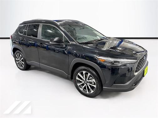2025 Toyota Corolla Cross XLE