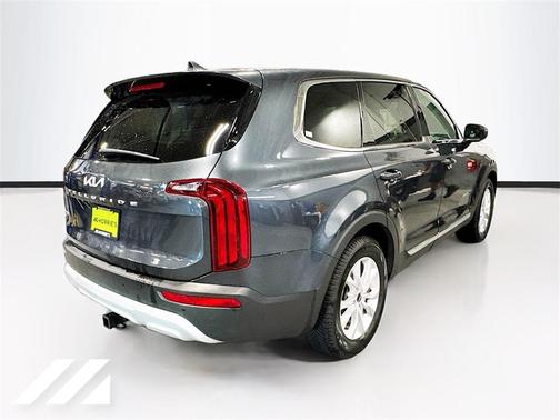 2022 Kia Telluride LX