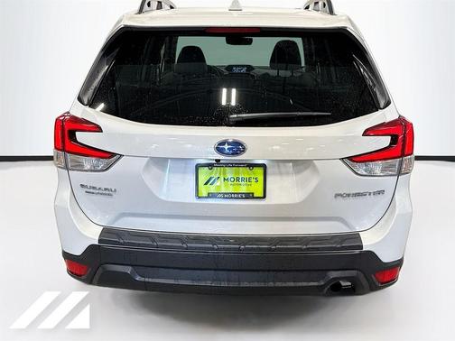 Crystal White Pearl 2023 Subaru Forester Premium
